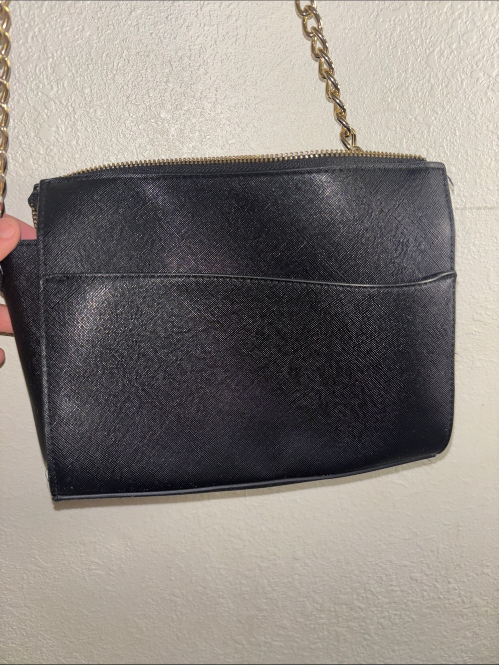 Steve Madden Black Crossbody Bag with Gold Chain Strap - Picture 6 of 8